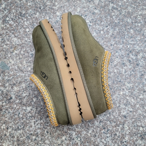 UGG slippers - Picture 5 of 11